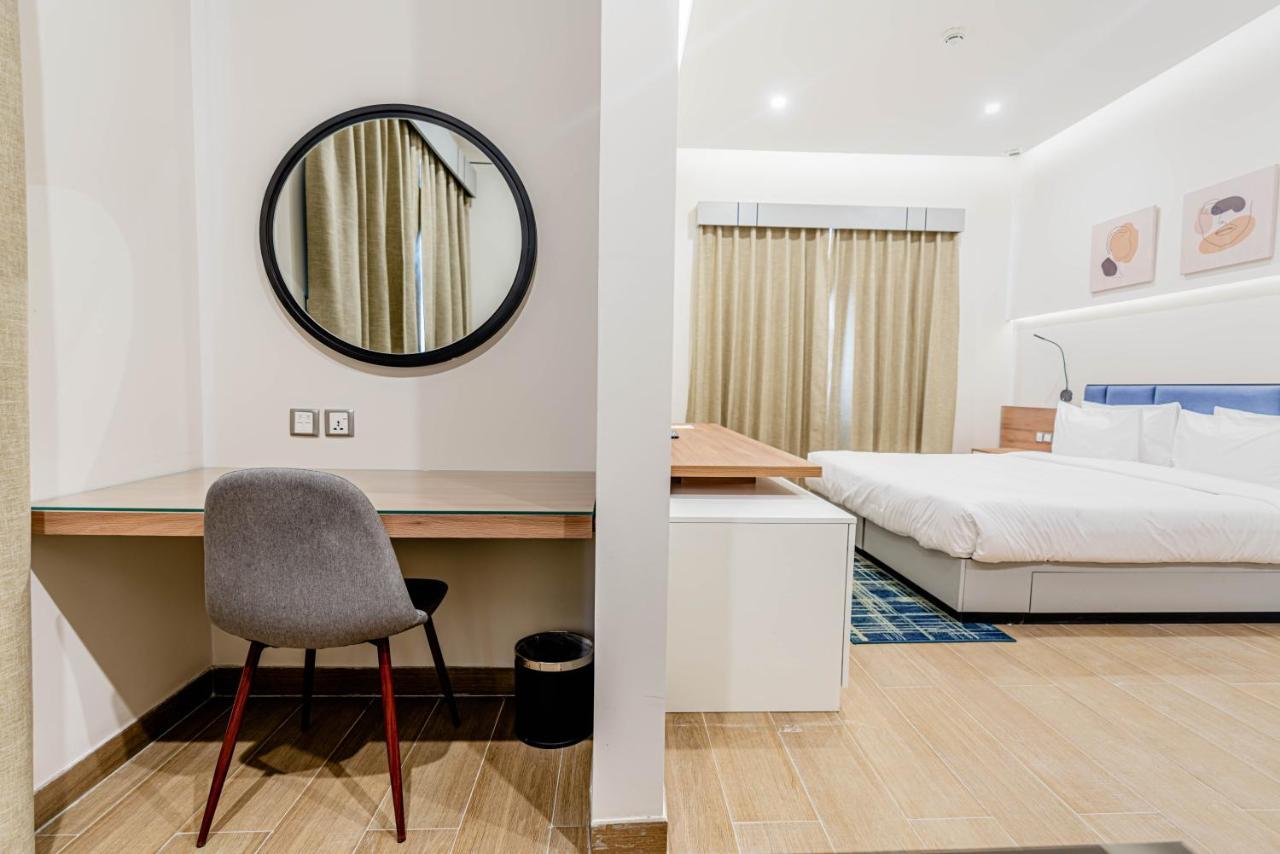 Resivation Hotel Dubai Luaran gambar